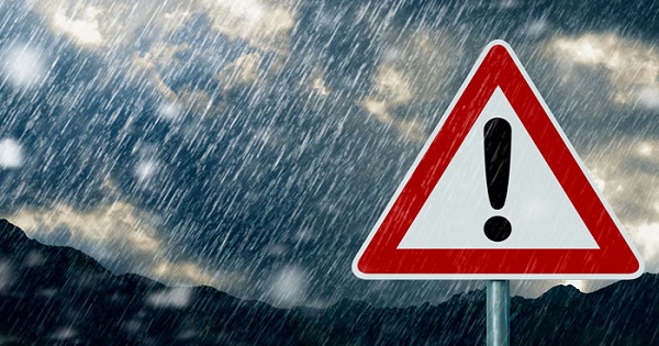 Sell-off intensifies on D-Street; Nifty witnesses long unwind, Bank Nifty sees short built-up