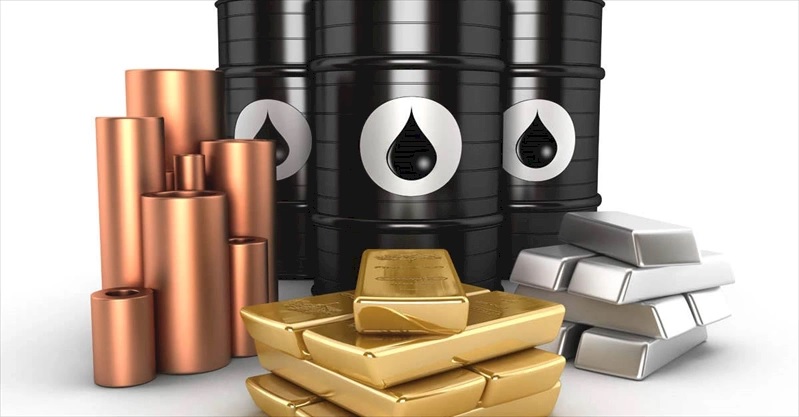 Gold Glitters Amid a Narrow Range Trading