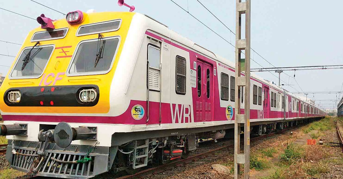 Hoarding Company Secures Rs 60,00,00,000, 7-Year Deal with Mumbai Western Railways!