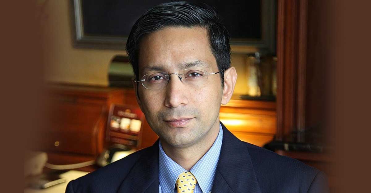 Pulak Prasad's Fund Reduced Stake in India’s 2nd Most Expensive Stock; Interim Dividend Announcement Soon!