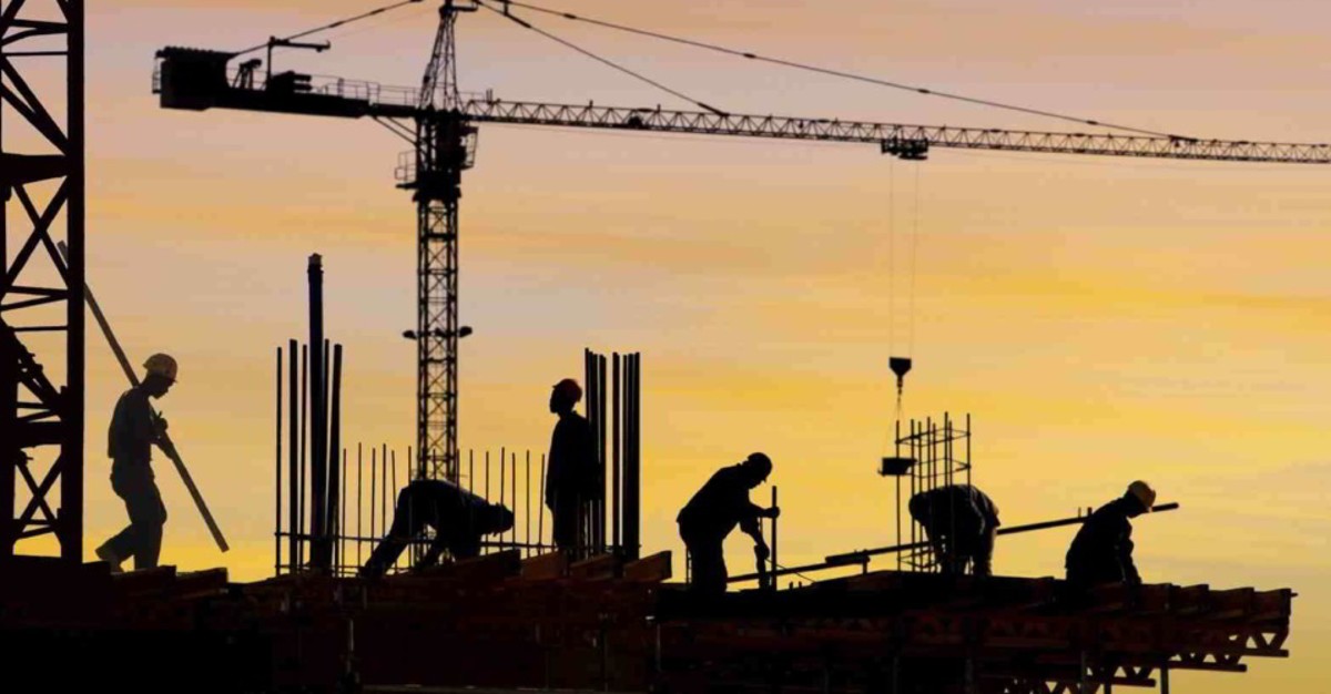 Pune’s Real Estate Boom: Top Developer Signs Rs 4,000 Cr Mega Project!