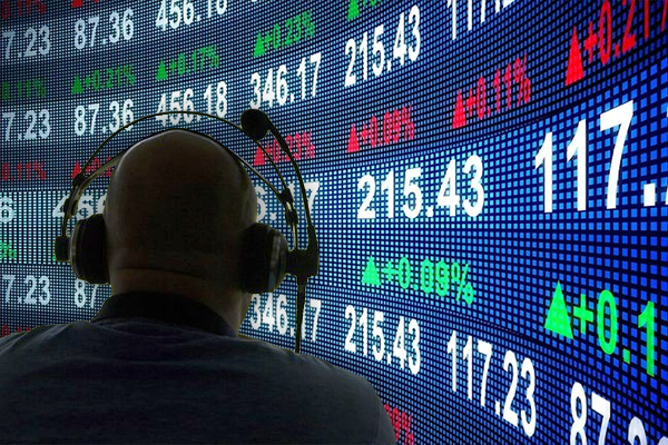 PSU Banks and Pharma Stocks Lead Gains as Broader Indices Hold Firm