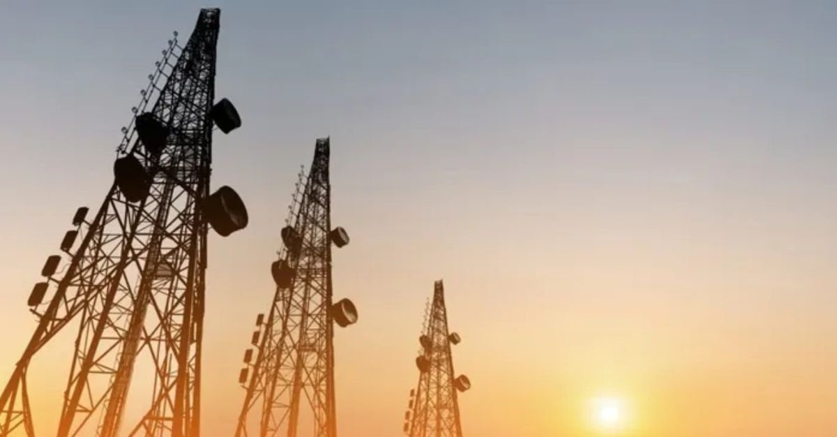 World’s Leading Telecom Player Announces Strong Q4 FY25 Earnings with Rs 6 Per Share Dividend; Stock Jumps Over 2.5 Per Cent