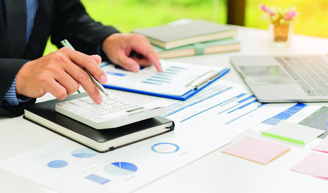 CFO’s Tightrope: Growth vs Returns