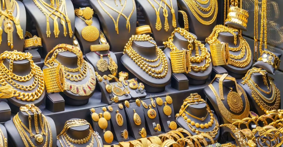 Manoj Jewellers Surges 4%; Launches Rs 1,797.13 Lakh Rights Issue